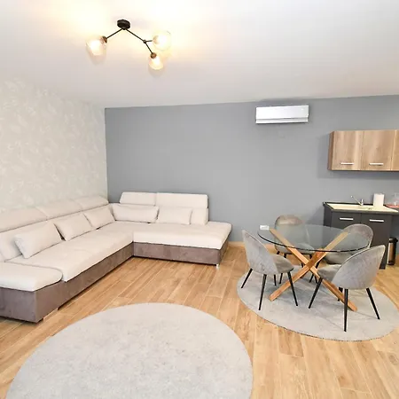 Angyal Boraszat Es Panzio 3* Rátka