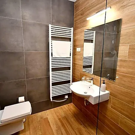 Angyal Borászat és Panzió 3*